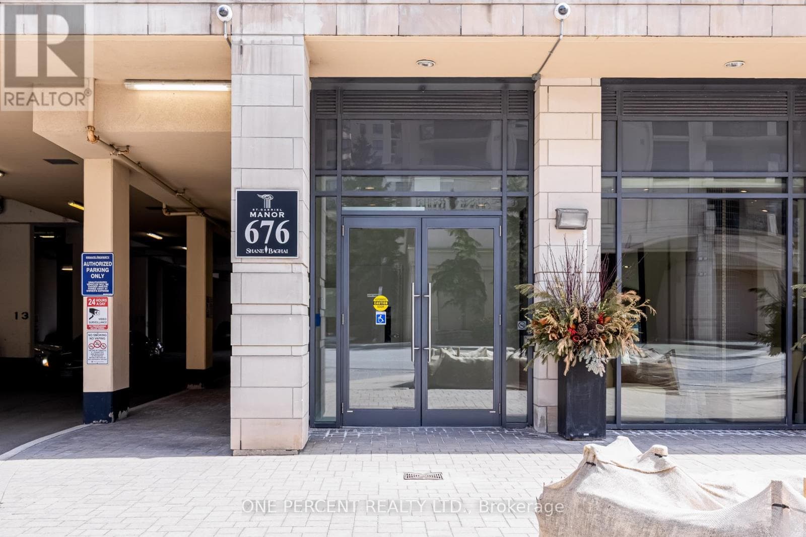 410 - 676 SHEPPARD AVENUE E photo 5