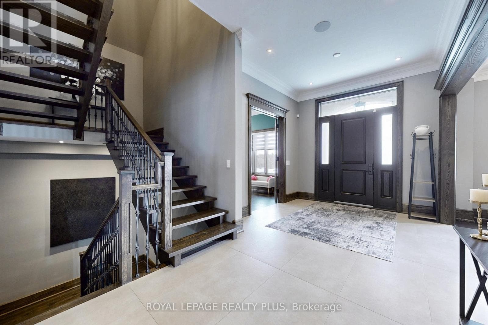 166 LOGAN ROAD photo 4