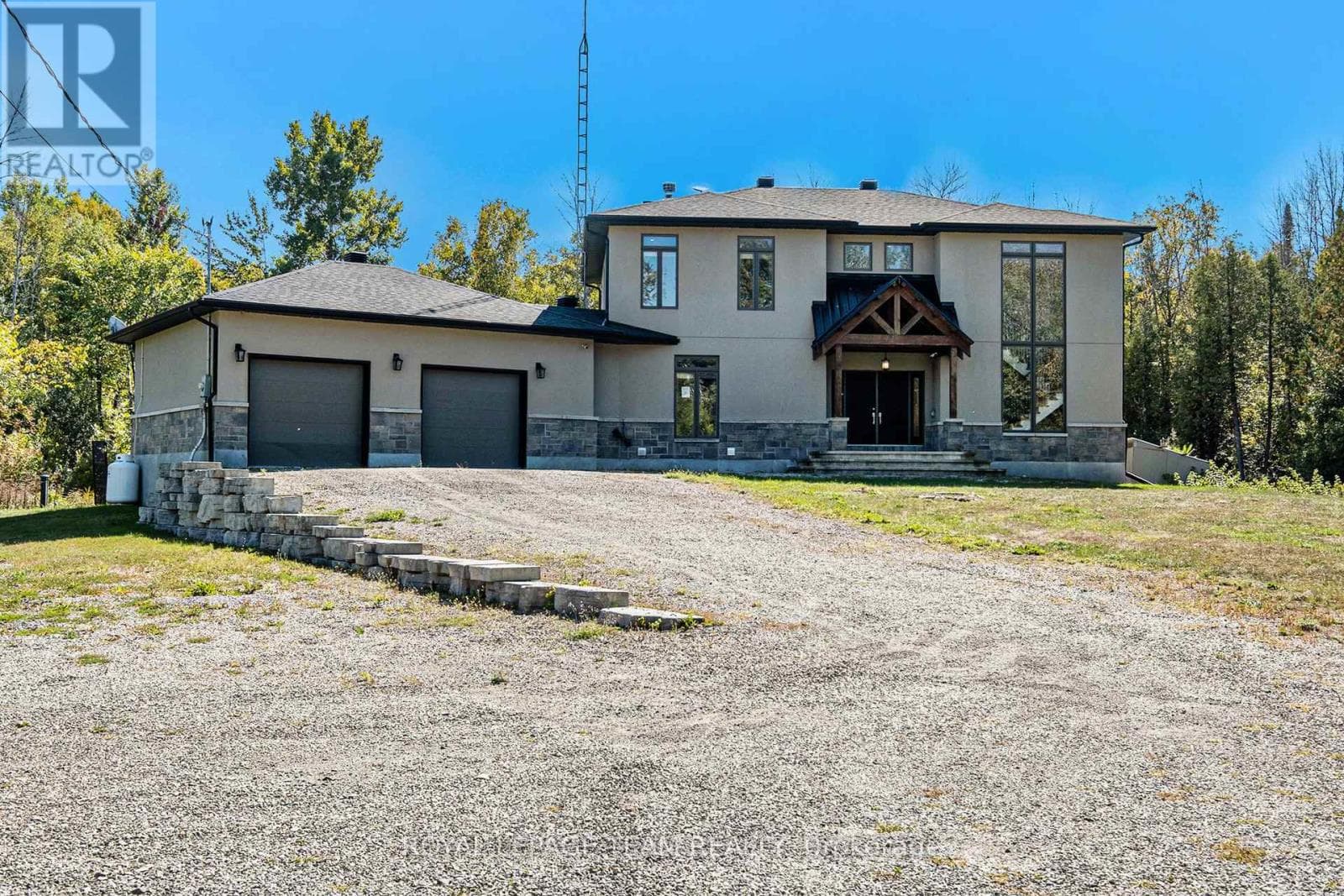 896 CORKTOWN ROAD photo 3