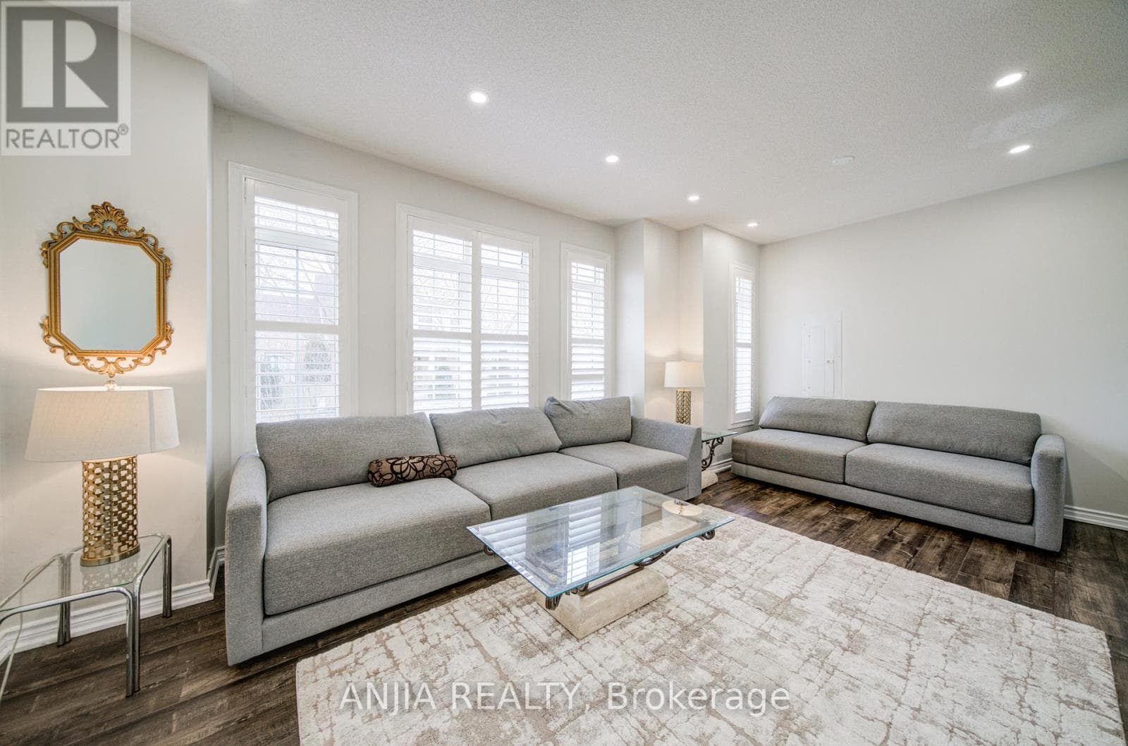 116 EMERY HILL BOULEVARD photo 4
