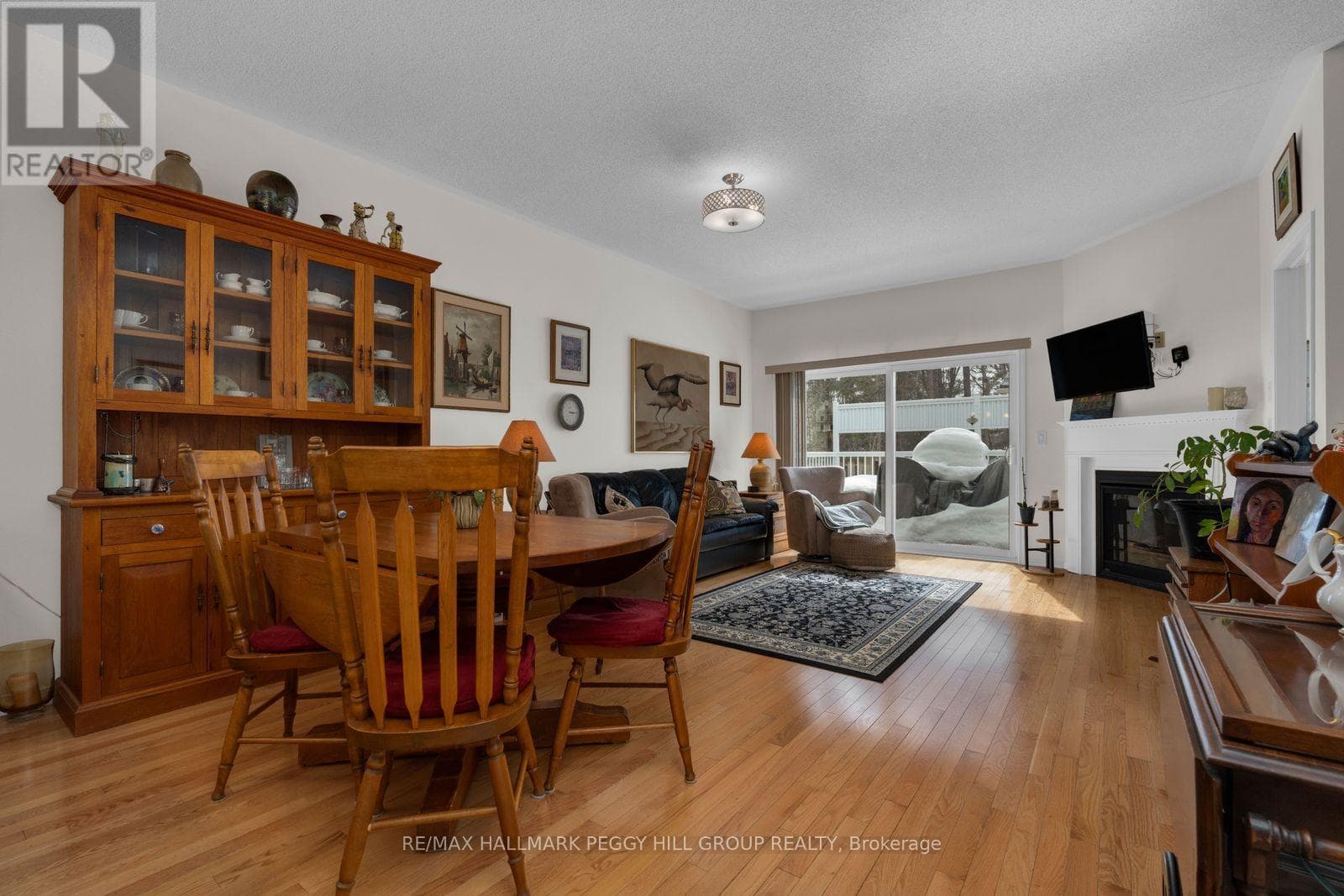 3318 SUMMERHILL WAY photo 4