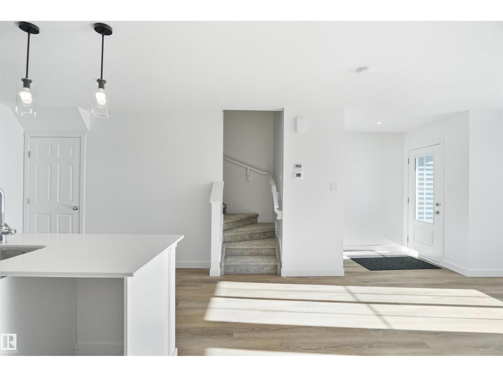 168 SAVOY CR photo 5