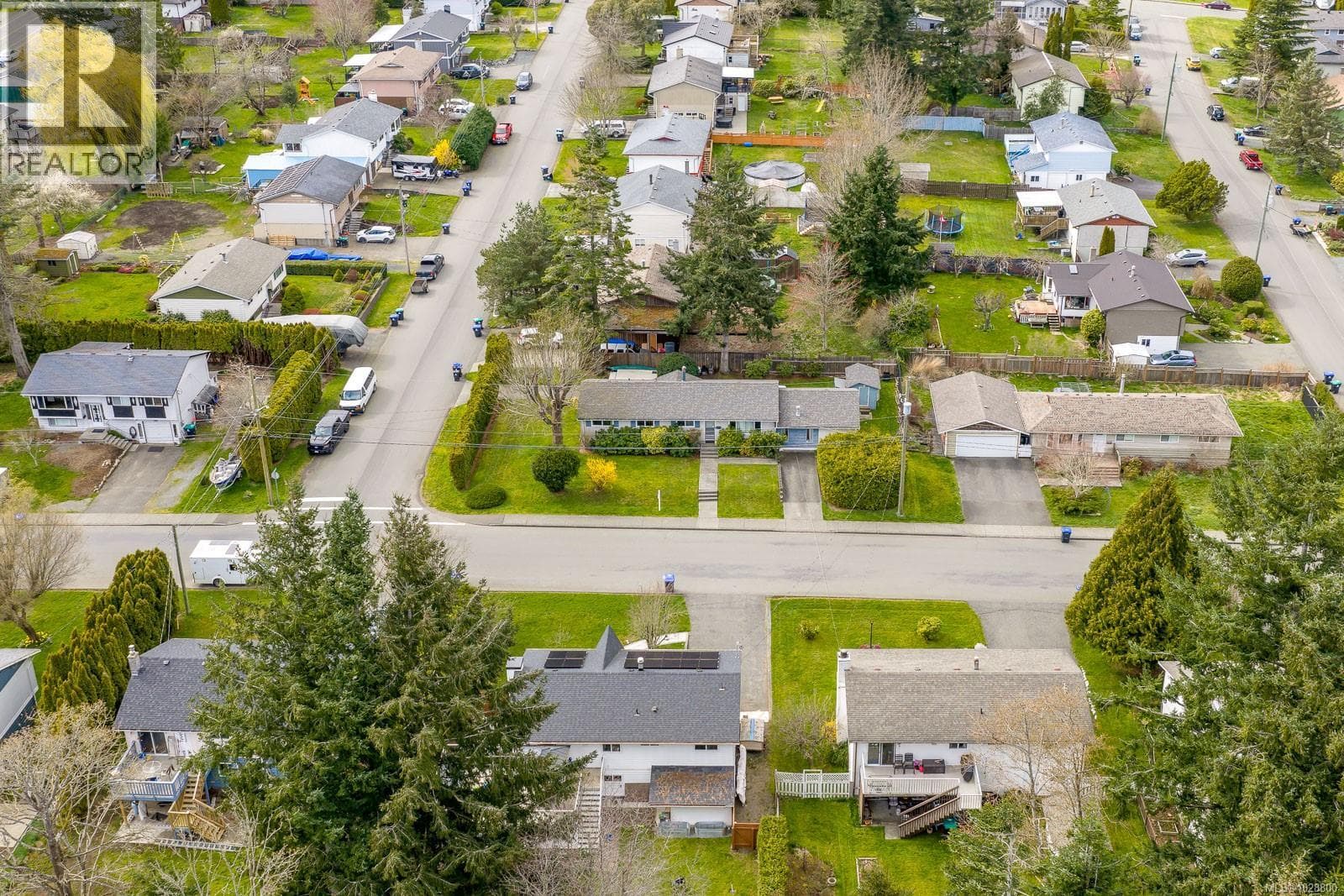 533 Salish St photo 3