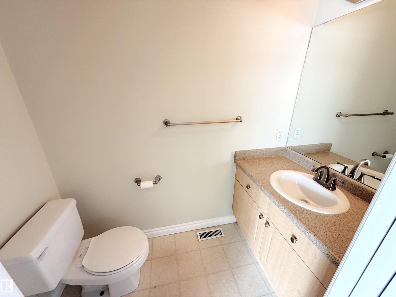 14005 158A AV NW photo 10