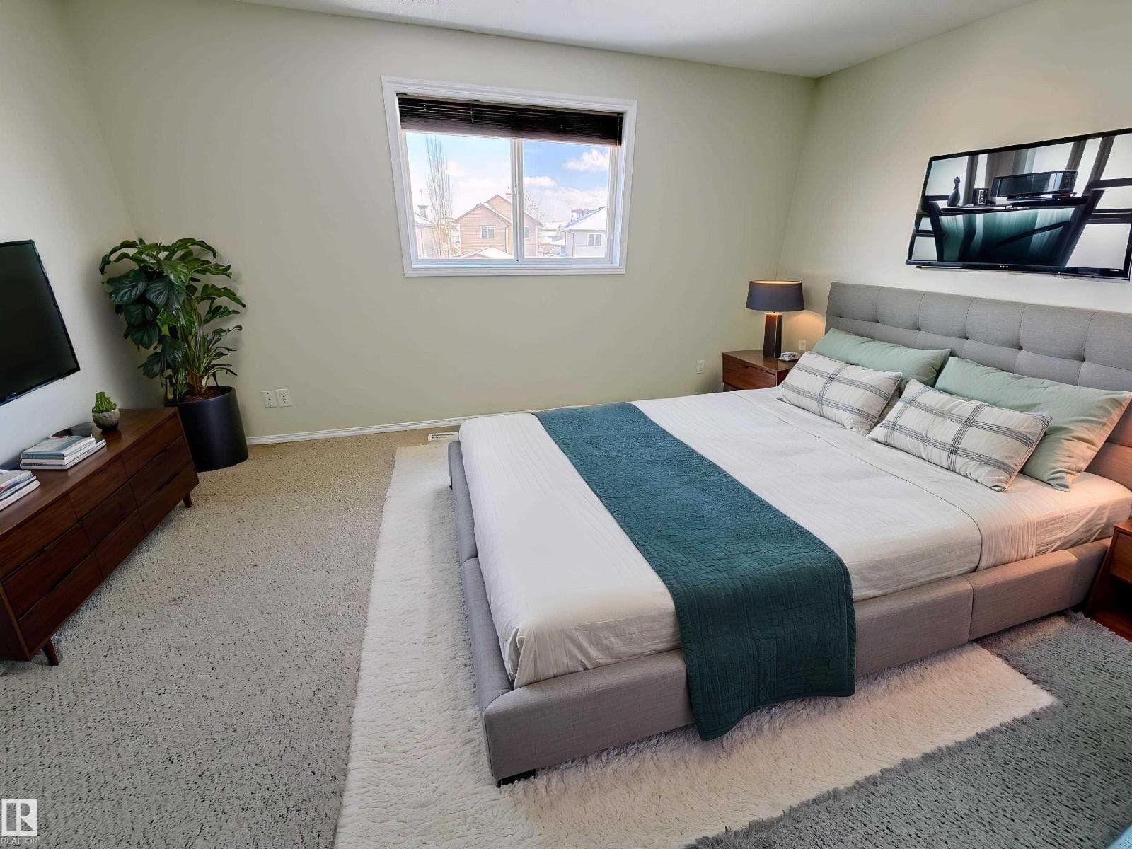 14005 158A AV NW photo 4