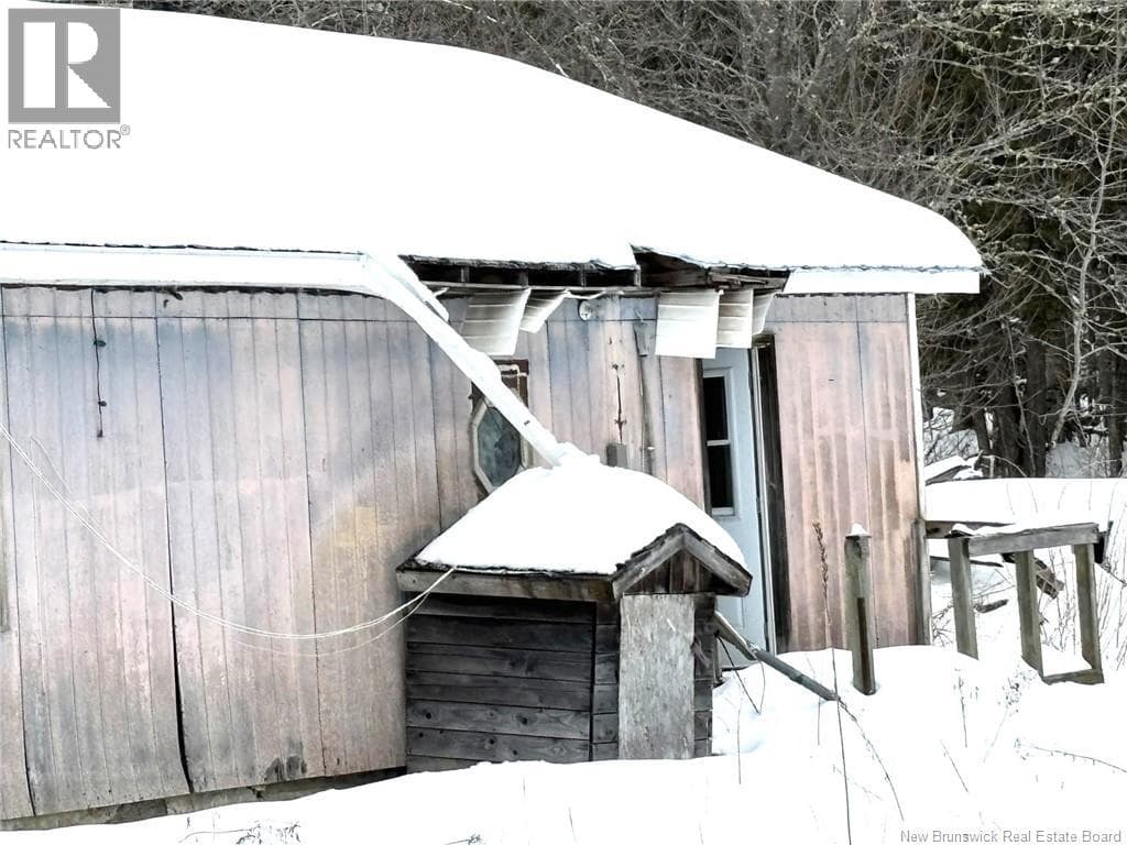 132 Taxis River Road photo 2
