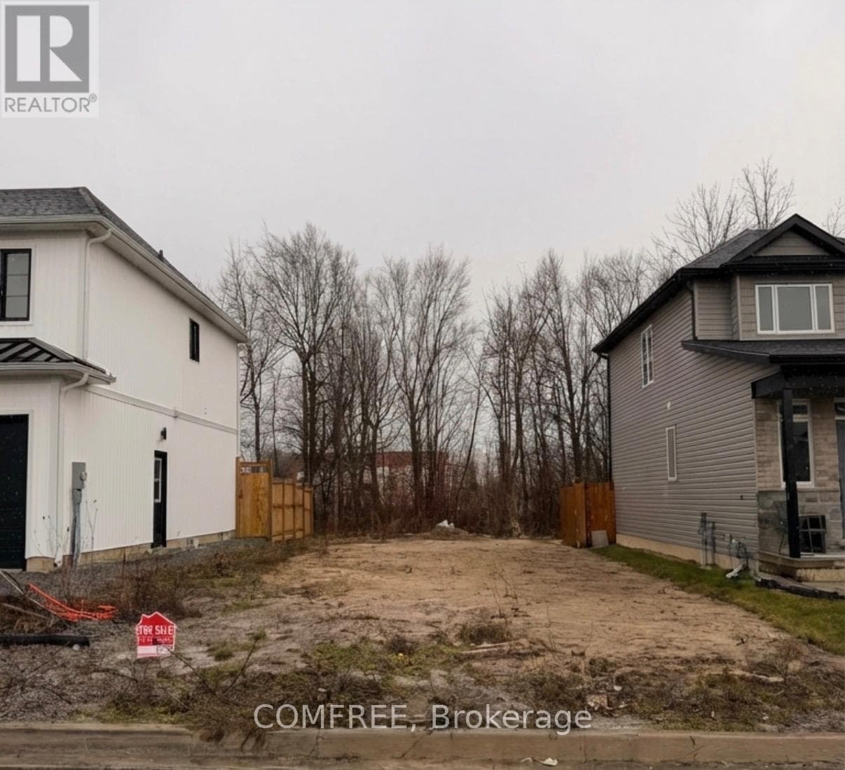 vacant land at 190 HODGKINS AVENUE — $185,000