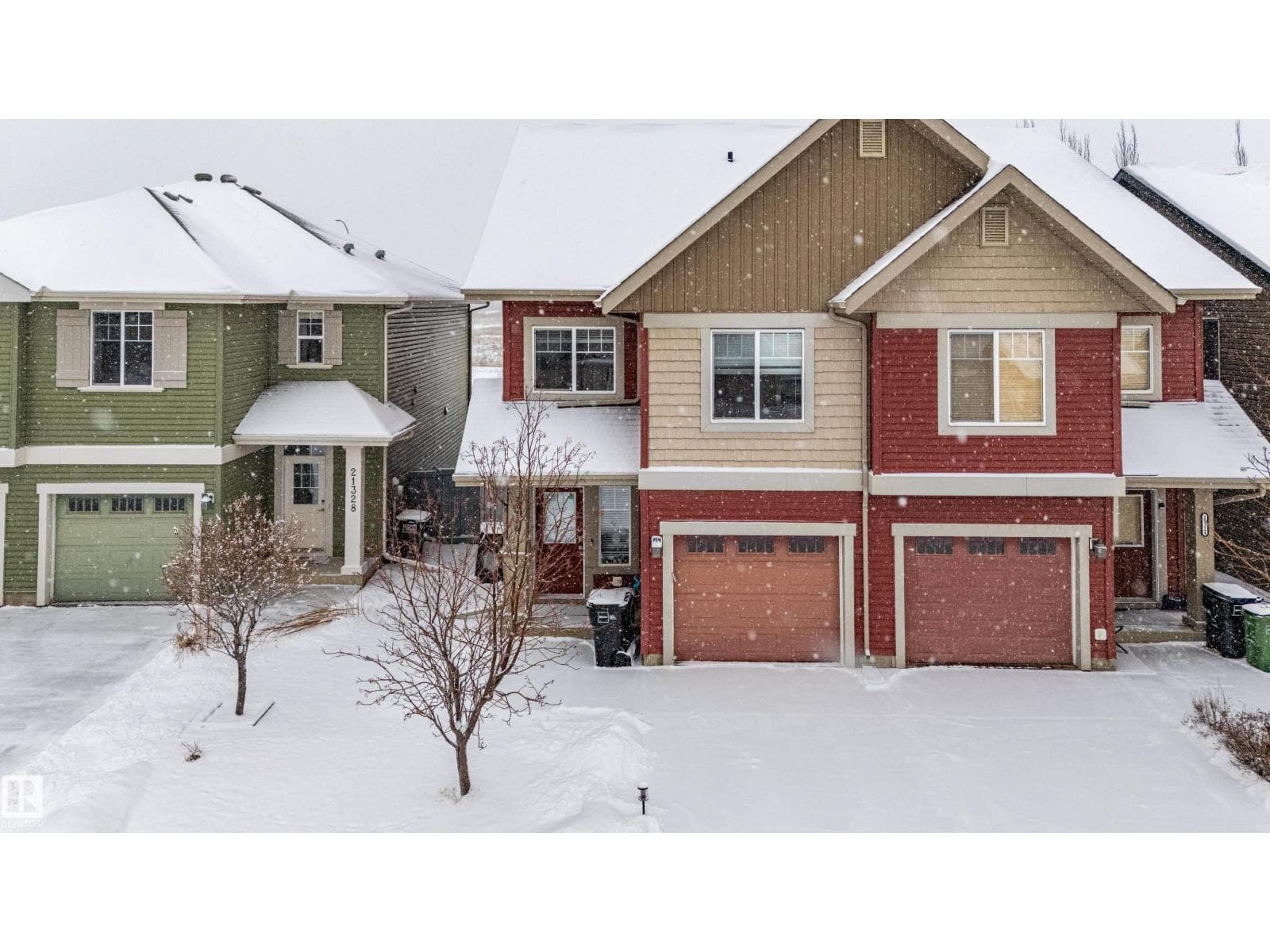 21326 61 AV NW photo 2