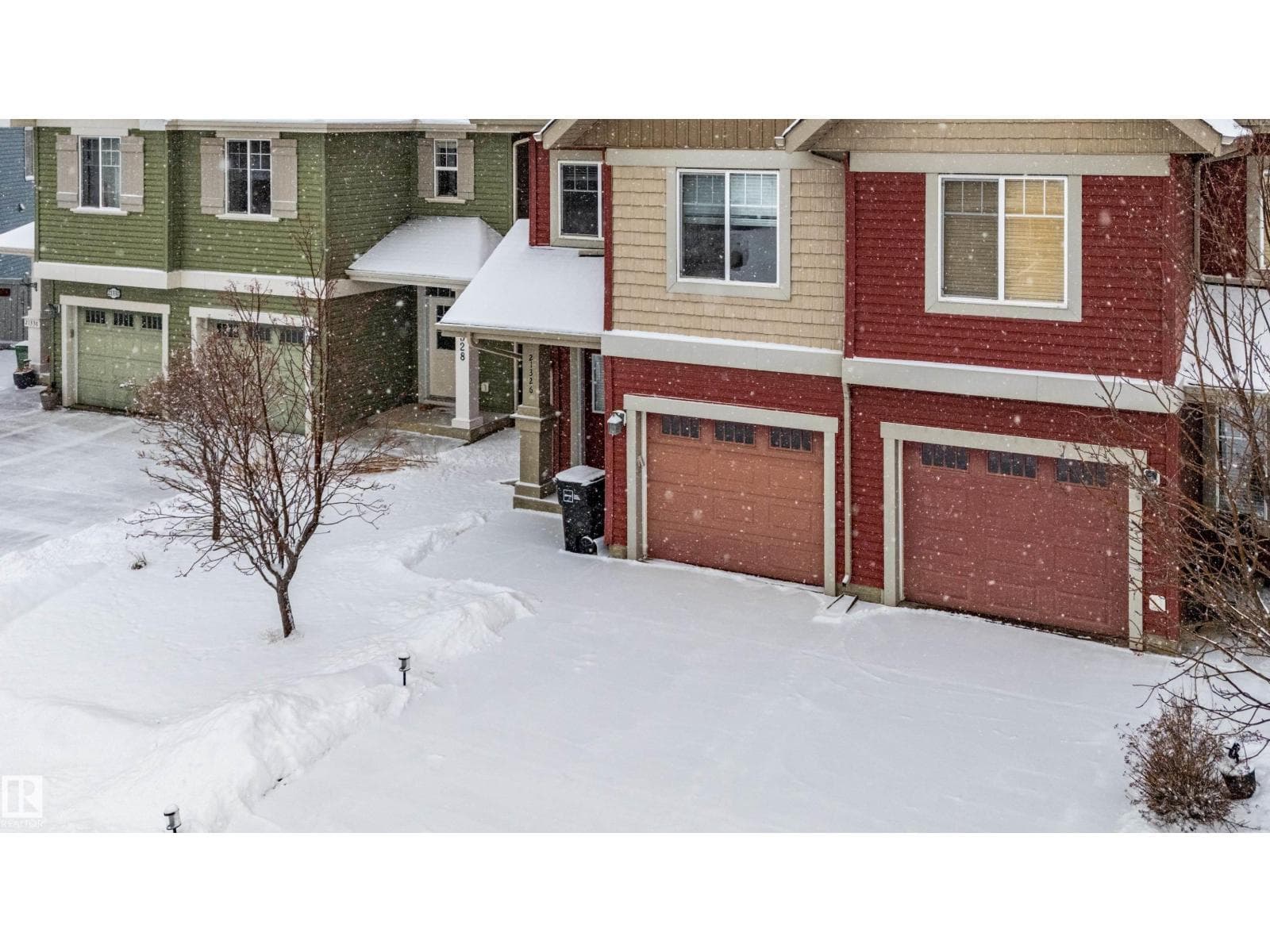 21326 61 AV NW photo 3