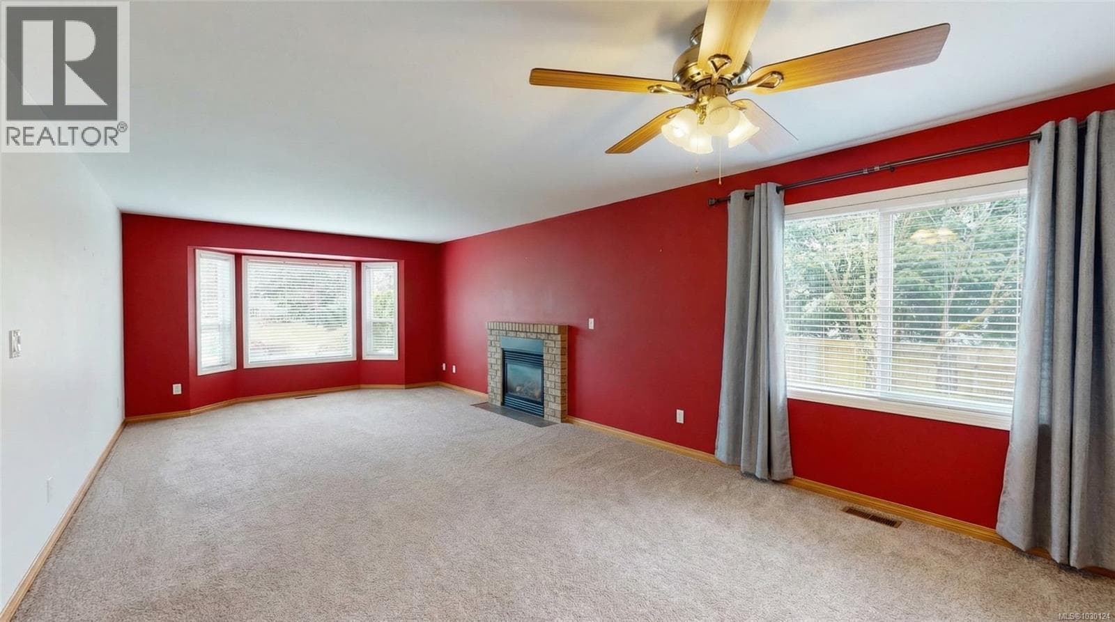 652 Ermineskin Ave photo 3