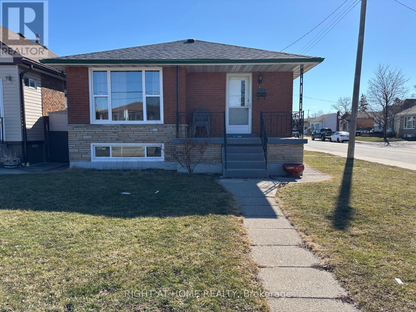 1224 DUNSMURE ROAD photo 3