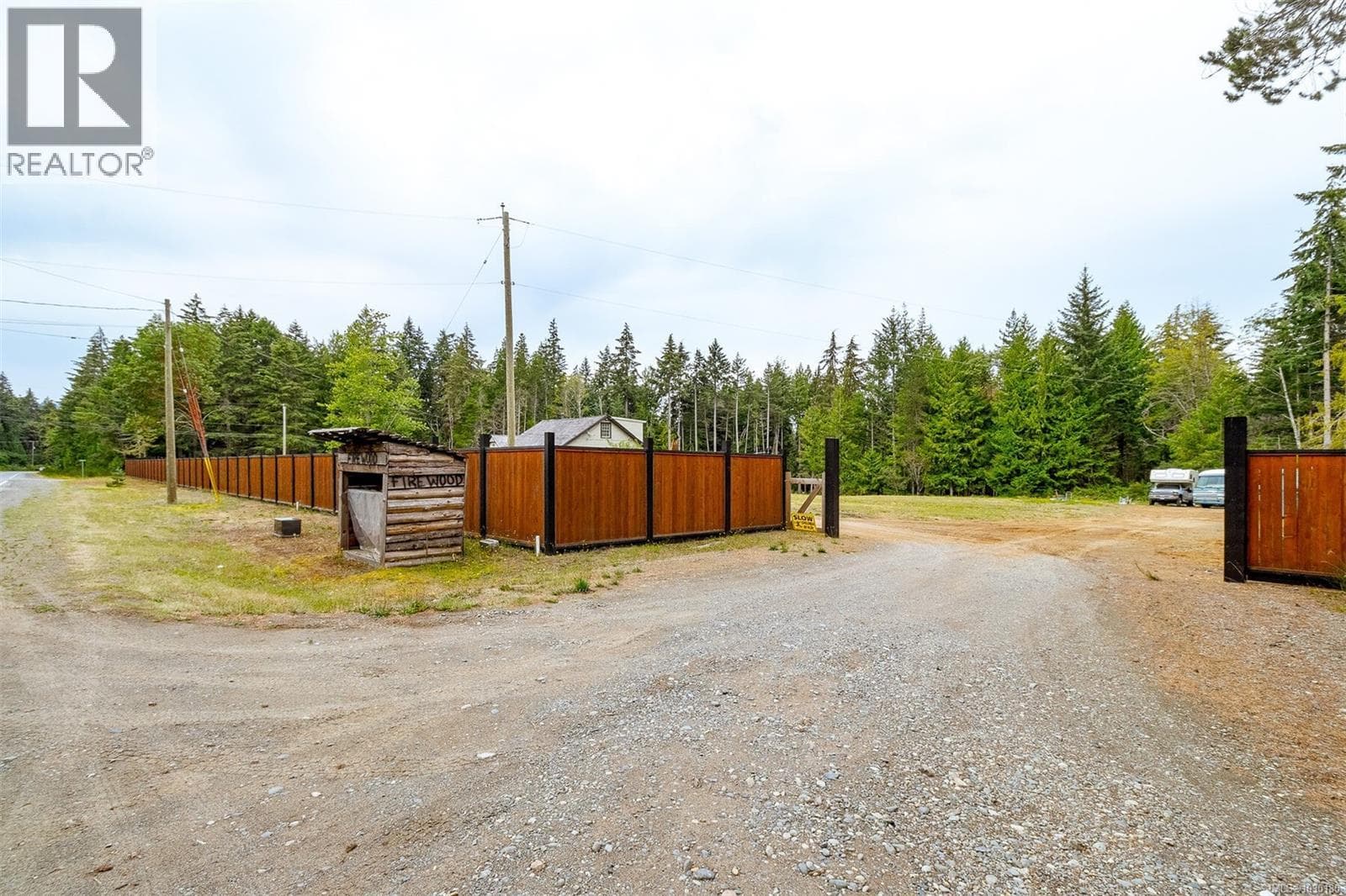 3 bed 2 bath single family at 285 Polegate Rd — $774,900