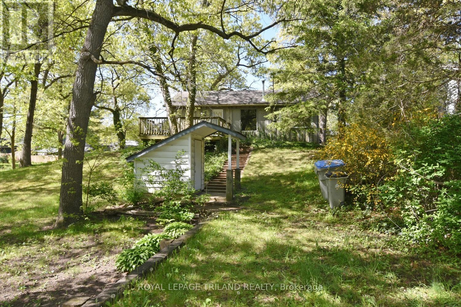 10111 HERBERT STREET photo 4