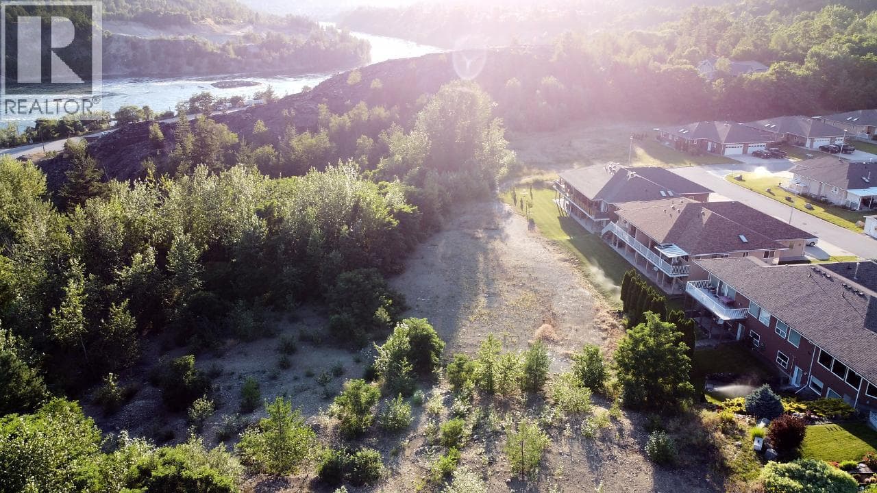 8000 DEVITO Drive photo 4