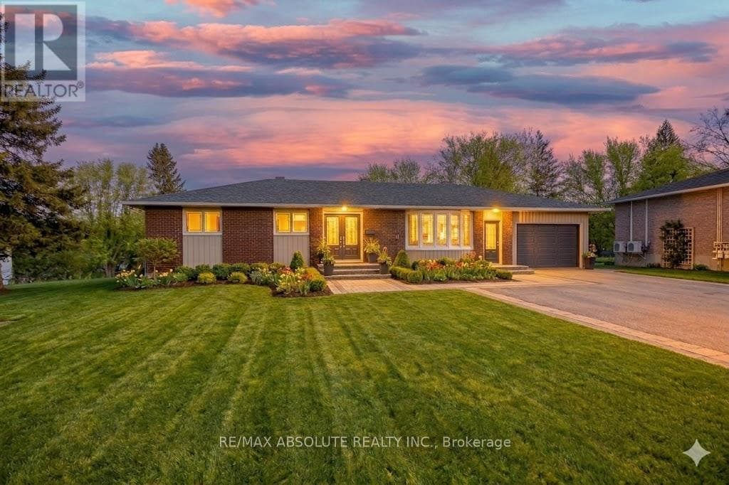 782 NOTRE DAME STREET photo 2
