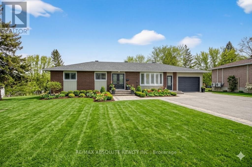 782 NOTRE DAME STREET photo 3