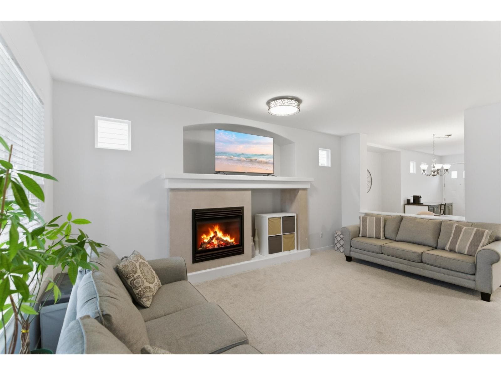 18468 66A AVENUE photo 3