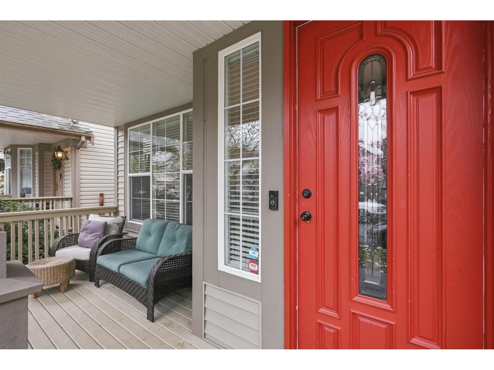 18468 66A AVENUE photo 2