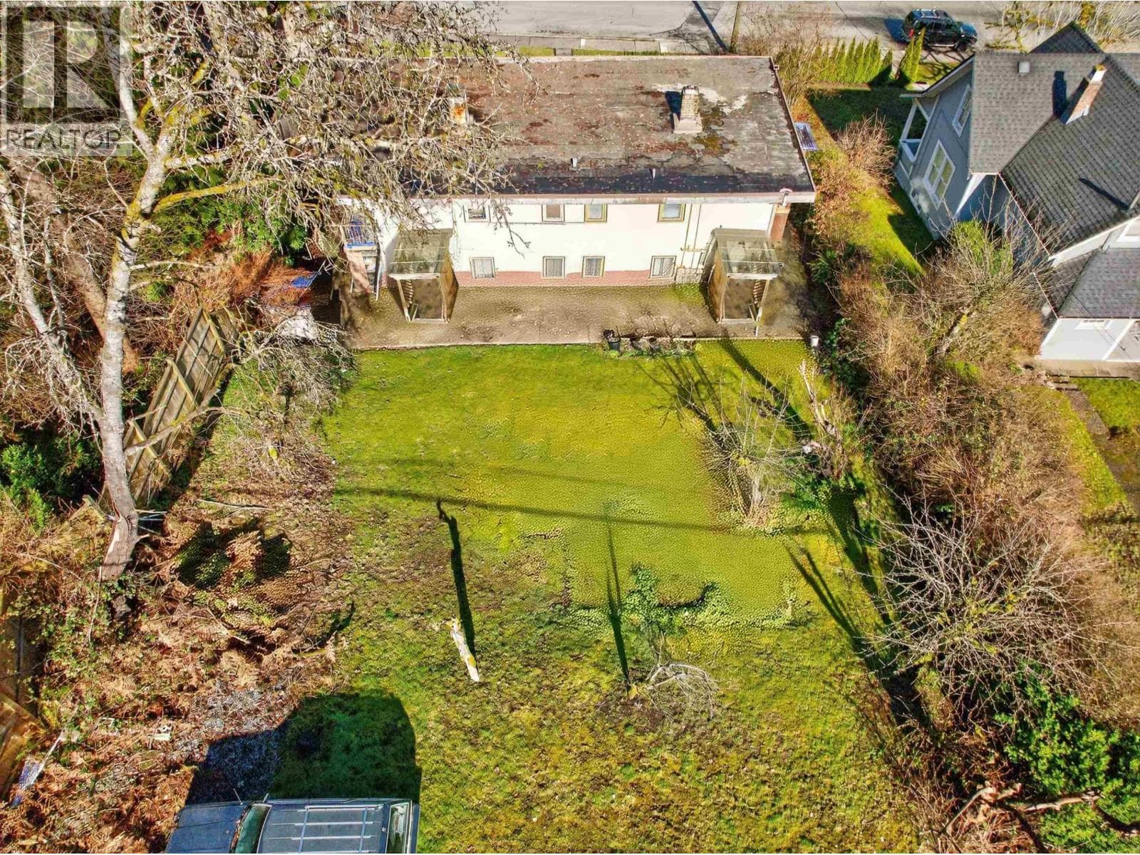 2217 ST GEORGE STREET photo 4