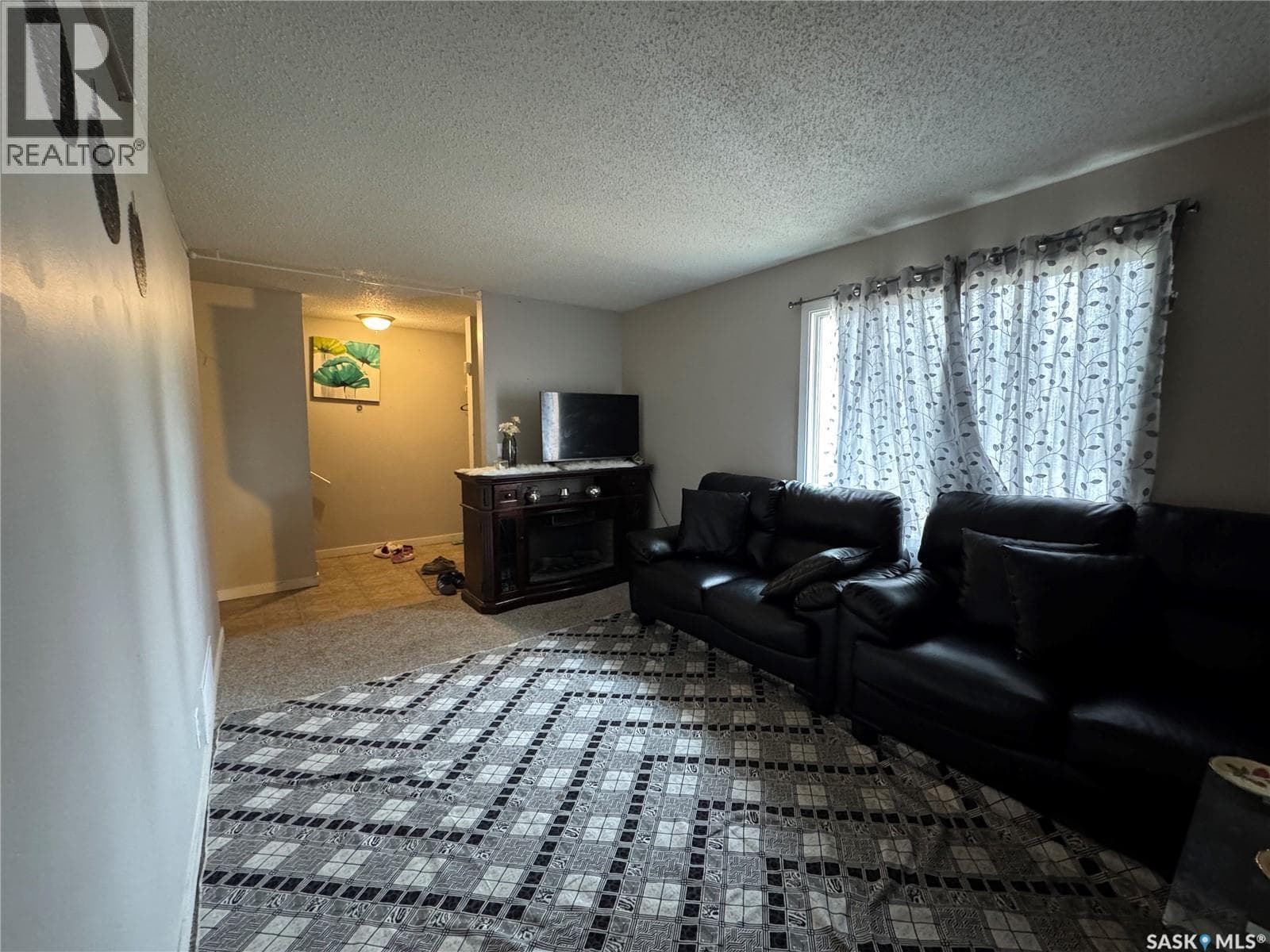 4158 CASTLE ROAD photo 2