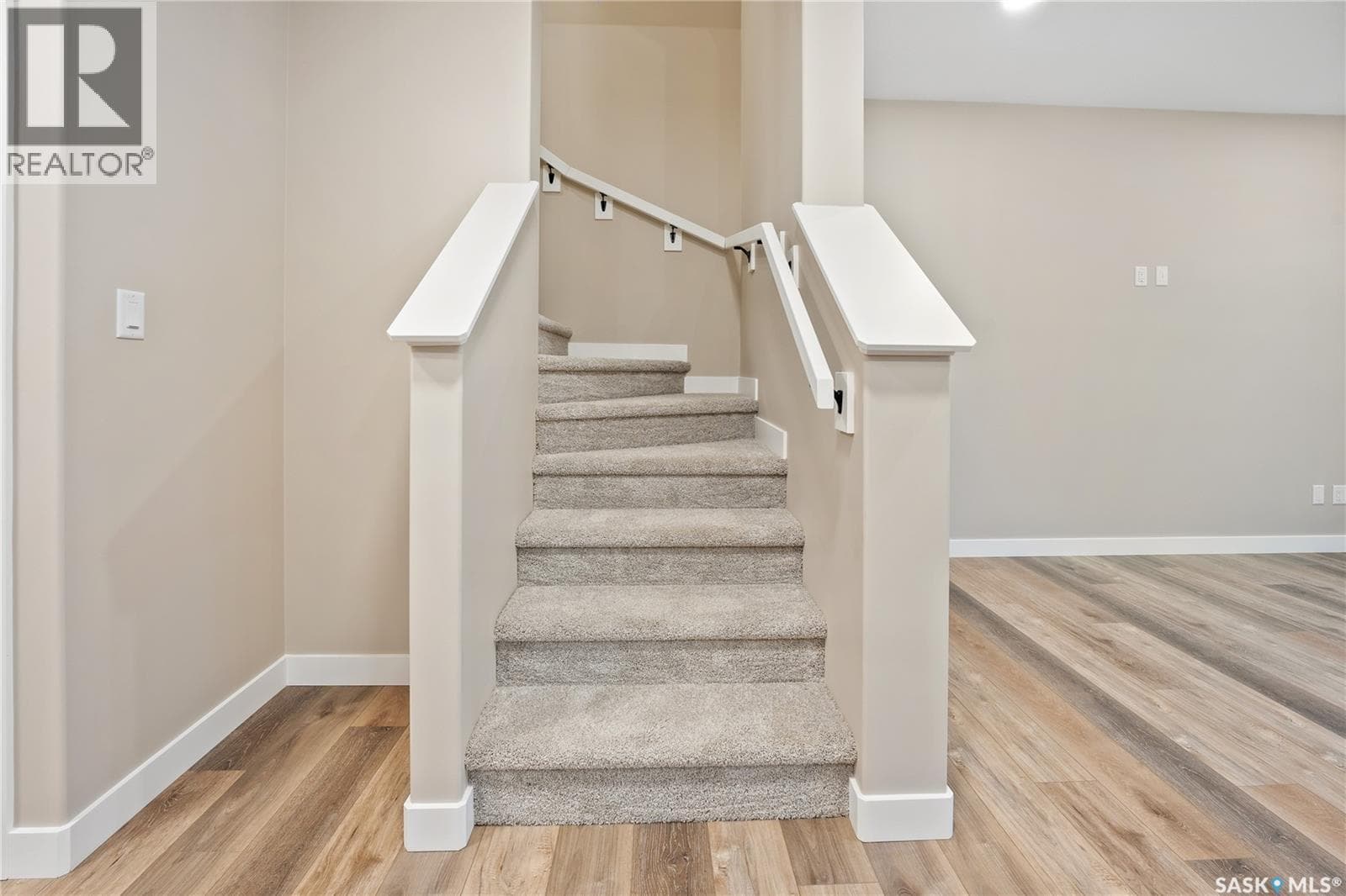 213 Yuel LANE — photo 5
