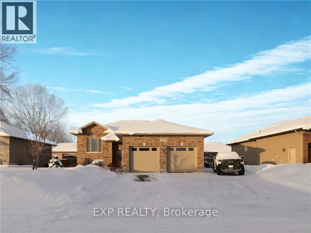 1093 CLOVERDALE COURT photo 3