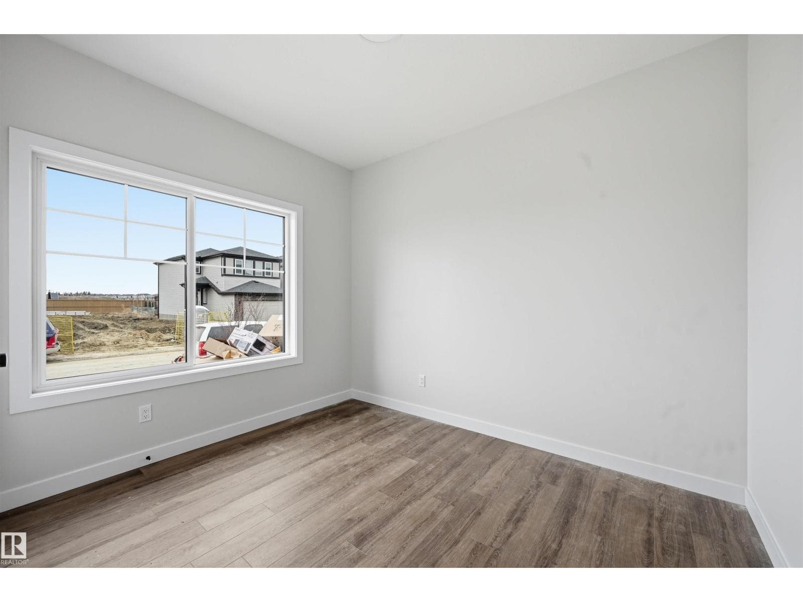 2307 160 ST SW photo 5