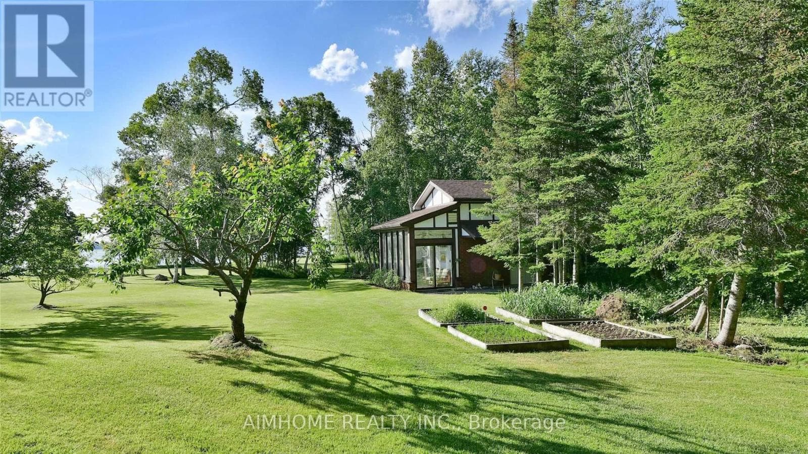 1515 HAWKSWOOD DRIVE photo 3