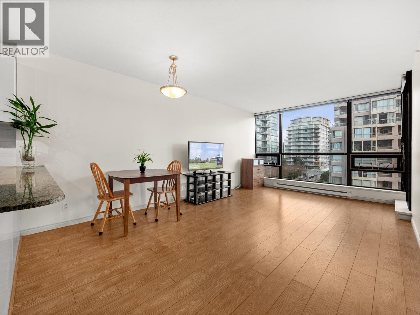 905 8100 SABA ROAD photo 2