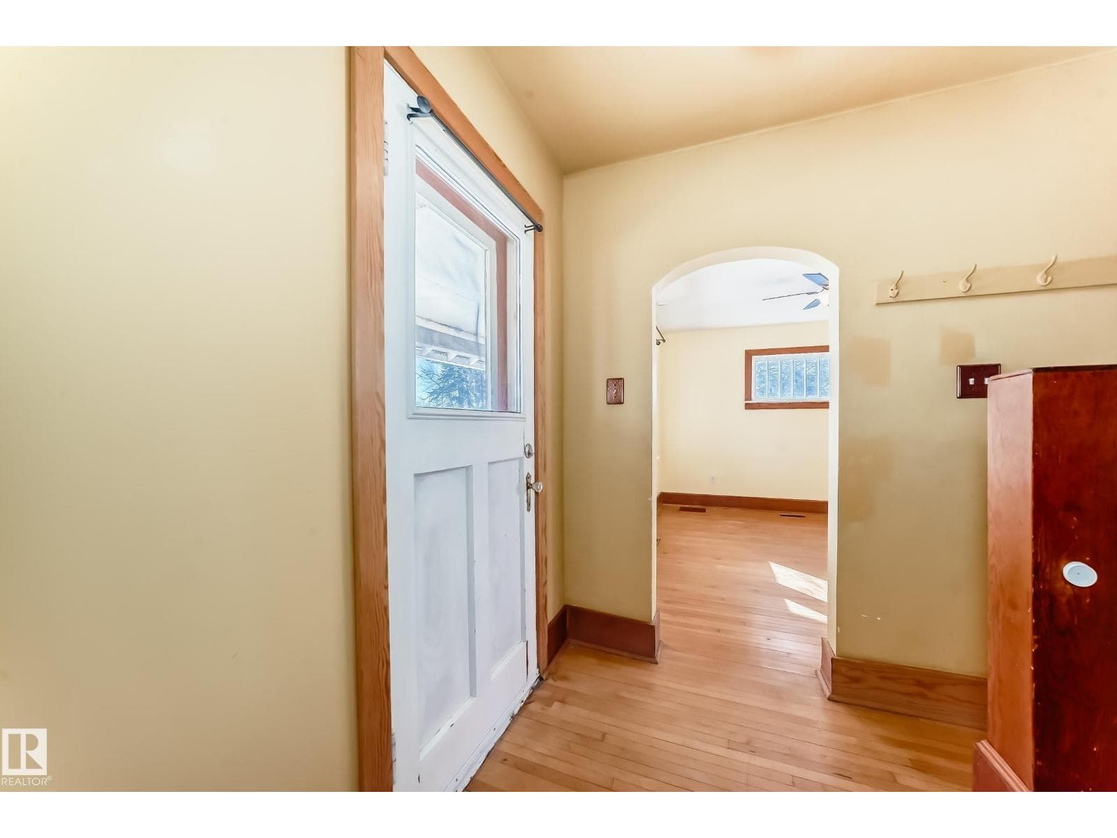 449 JENNIFER HEIL WY photo 5