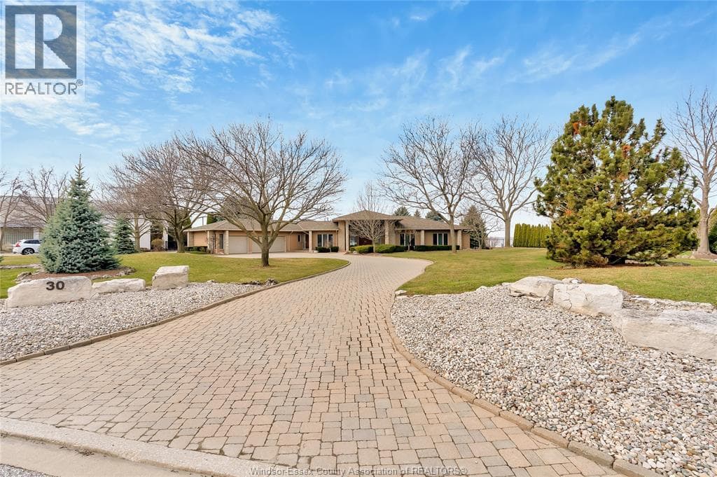 30 EMERALD LANE photo 2