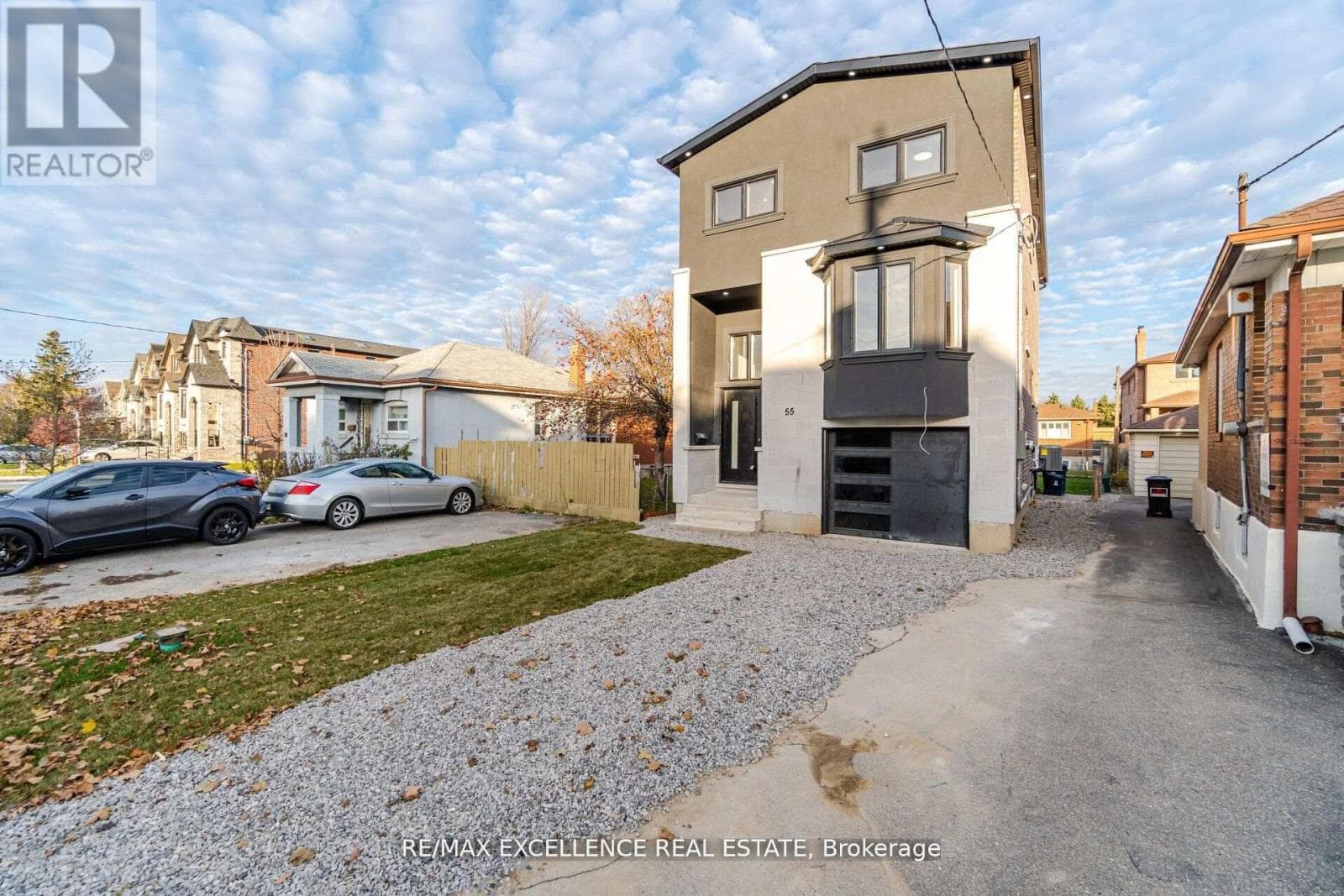 55 RENFIELD STREET photo 2