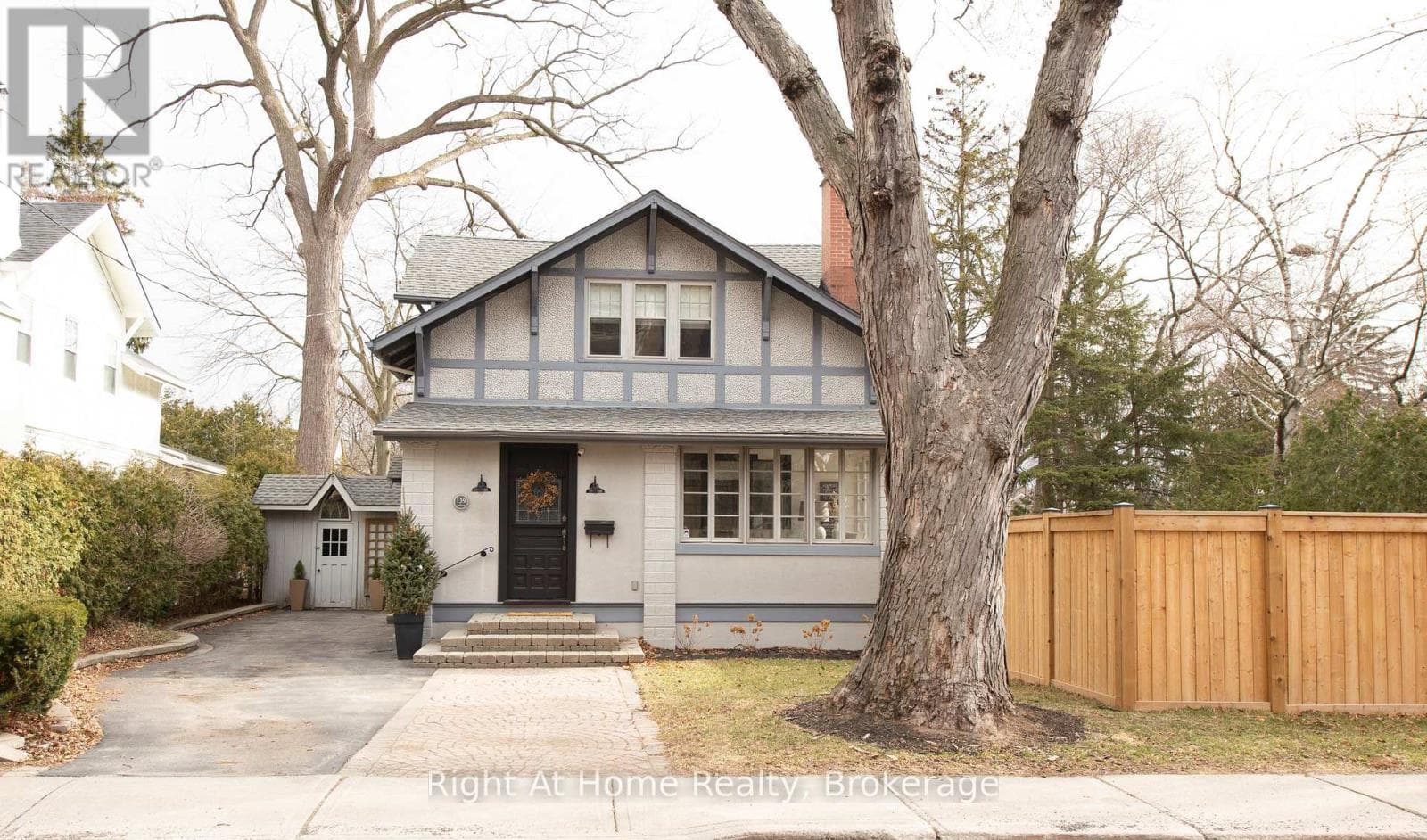 4 bed 3 bath single family at 139 ALLAN STREET — $2,999,000