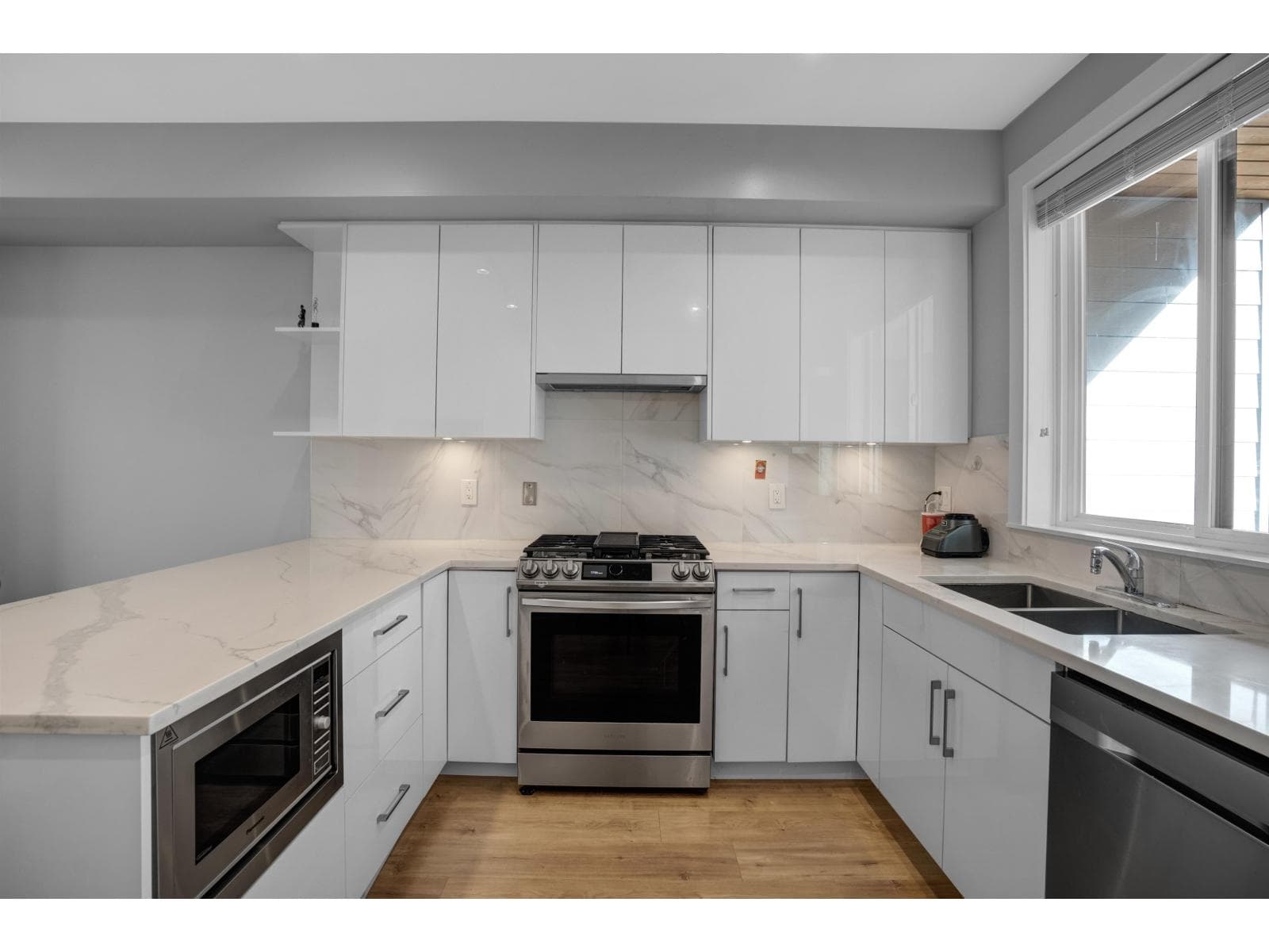 51 16511 WATSON DRIVE photo 2