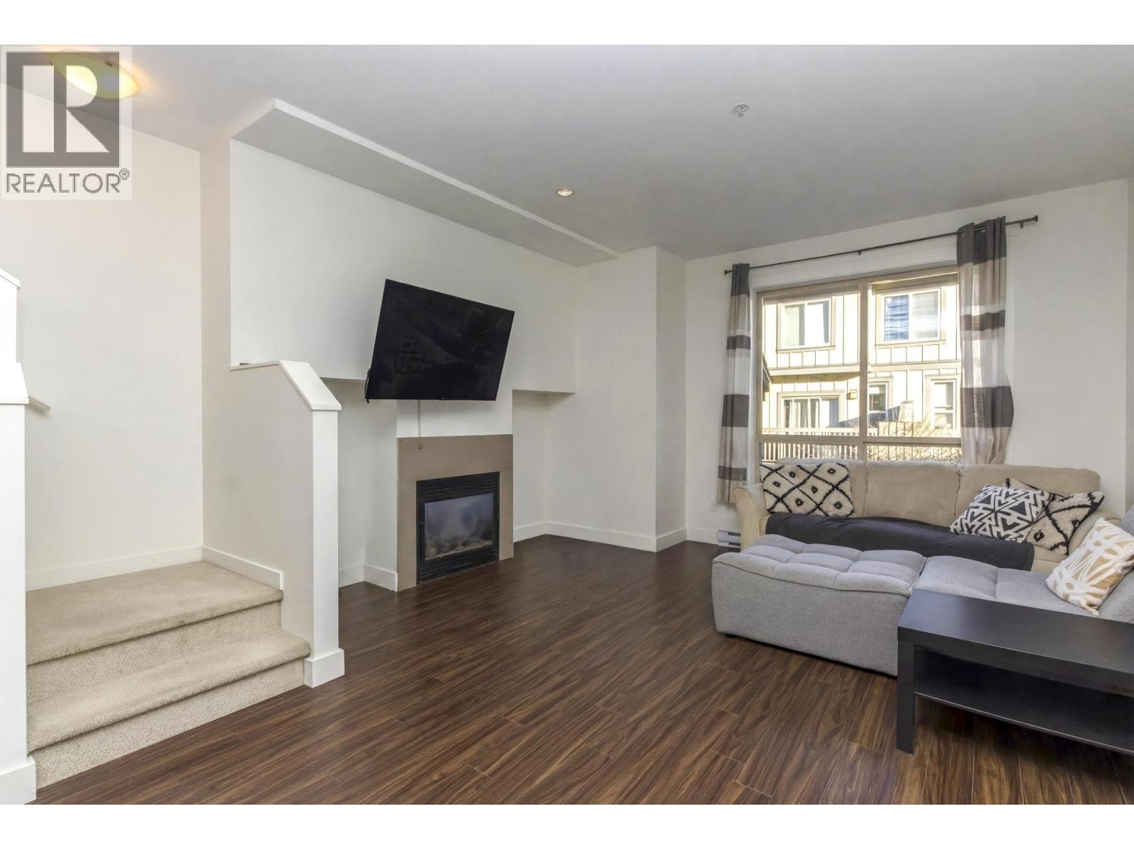 21 40653 TANTALUS ROAD photo 4
