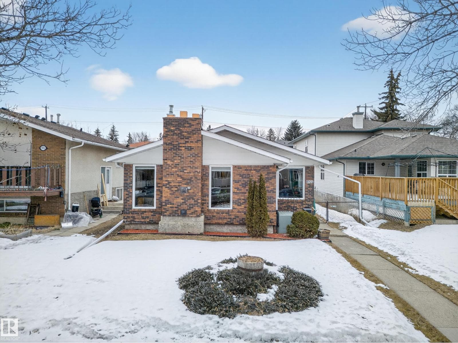 4 bed 3 bath single family at 8906 83 AV NW — $638,800