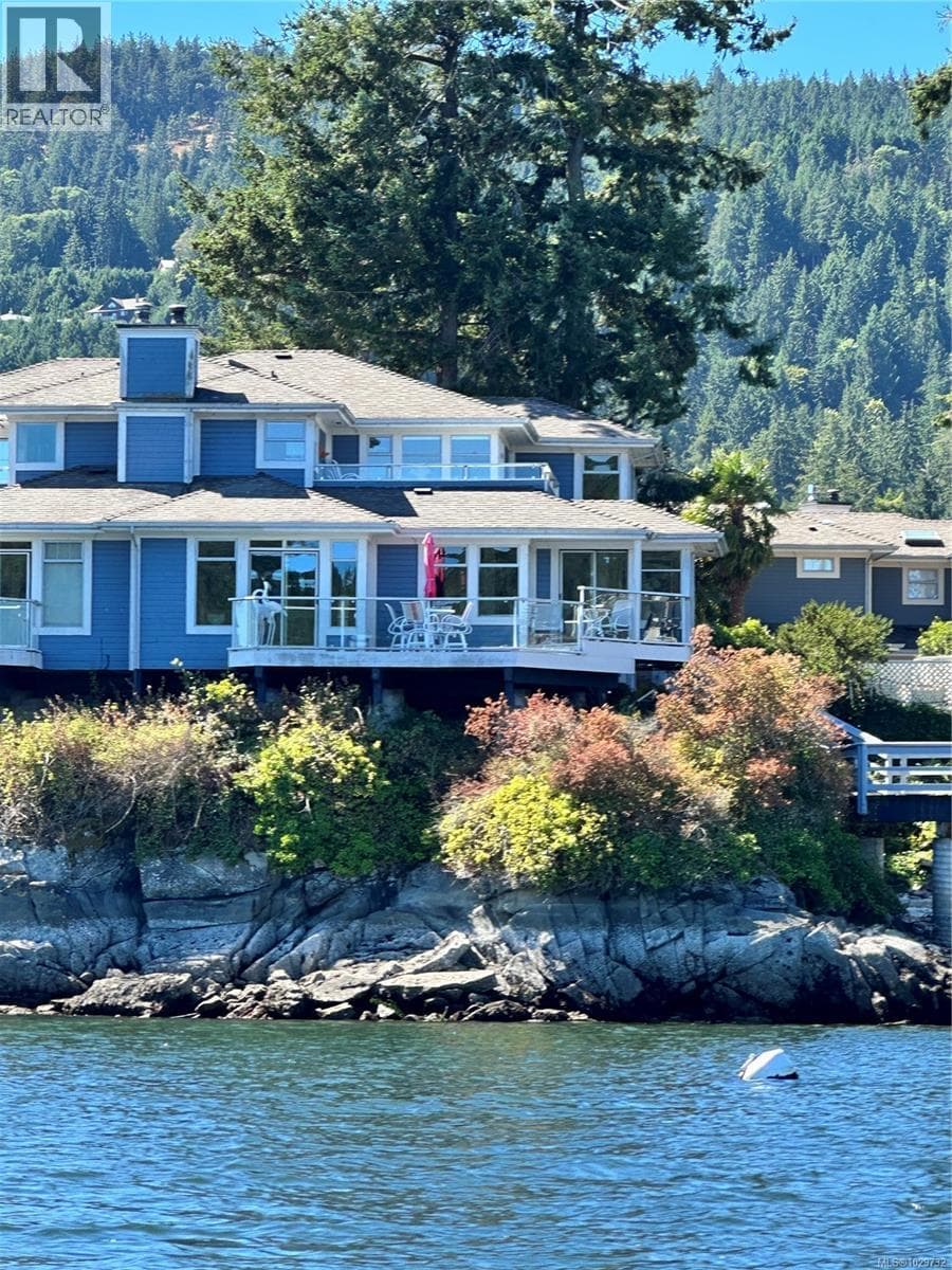 2 bed 3 bath single family at 9 111 Fulford-Ganges Rd — $1,865,000