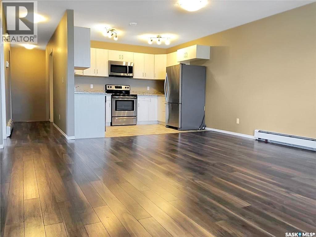 3 & 4 825 Gladstone STREET E — photo 4