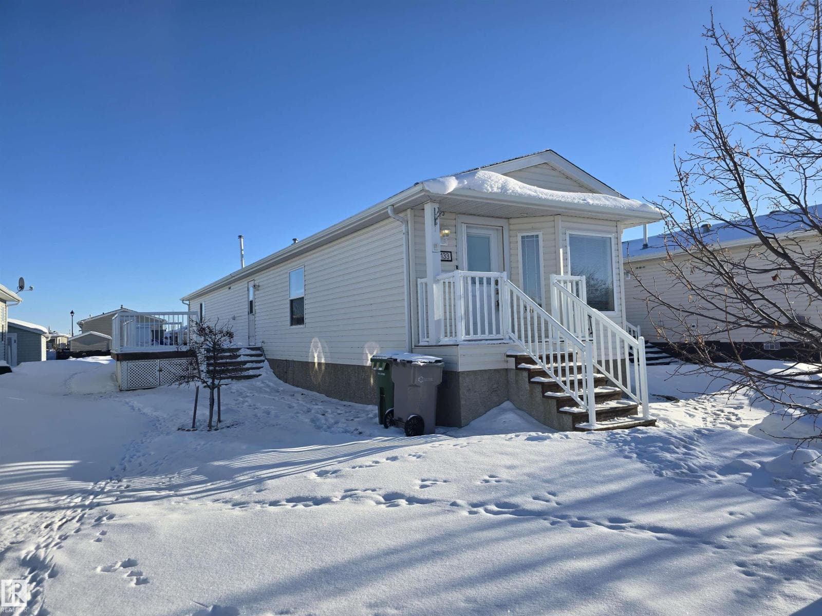 1133 Aspen DR W — photo 2