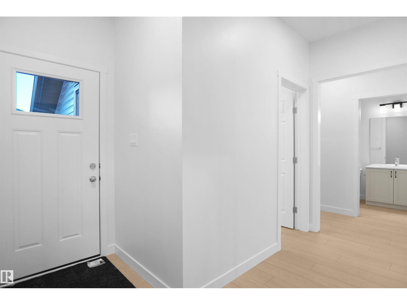 1953 209A ST NW photo 2
