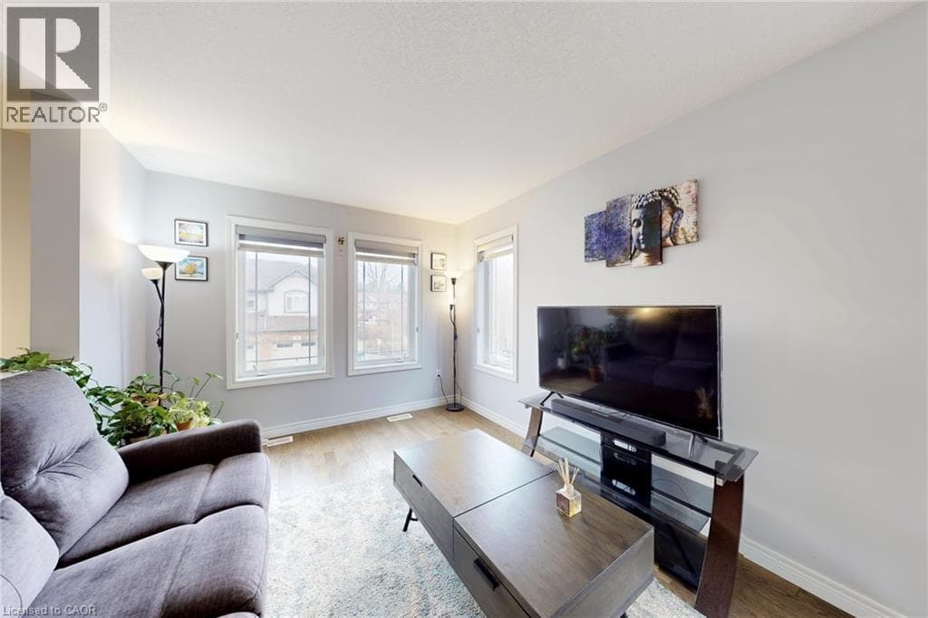 66 EASTVIEW Road Unit# 26 photo 4