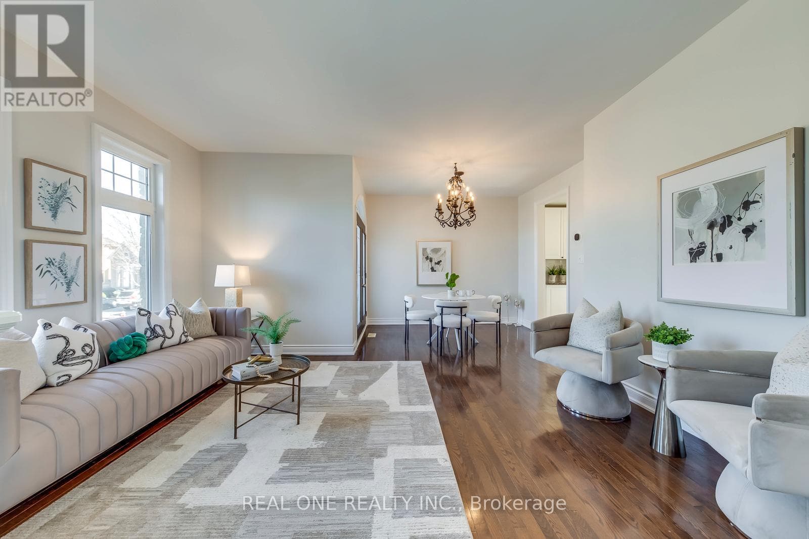 1426 REDWING COURT photo 4