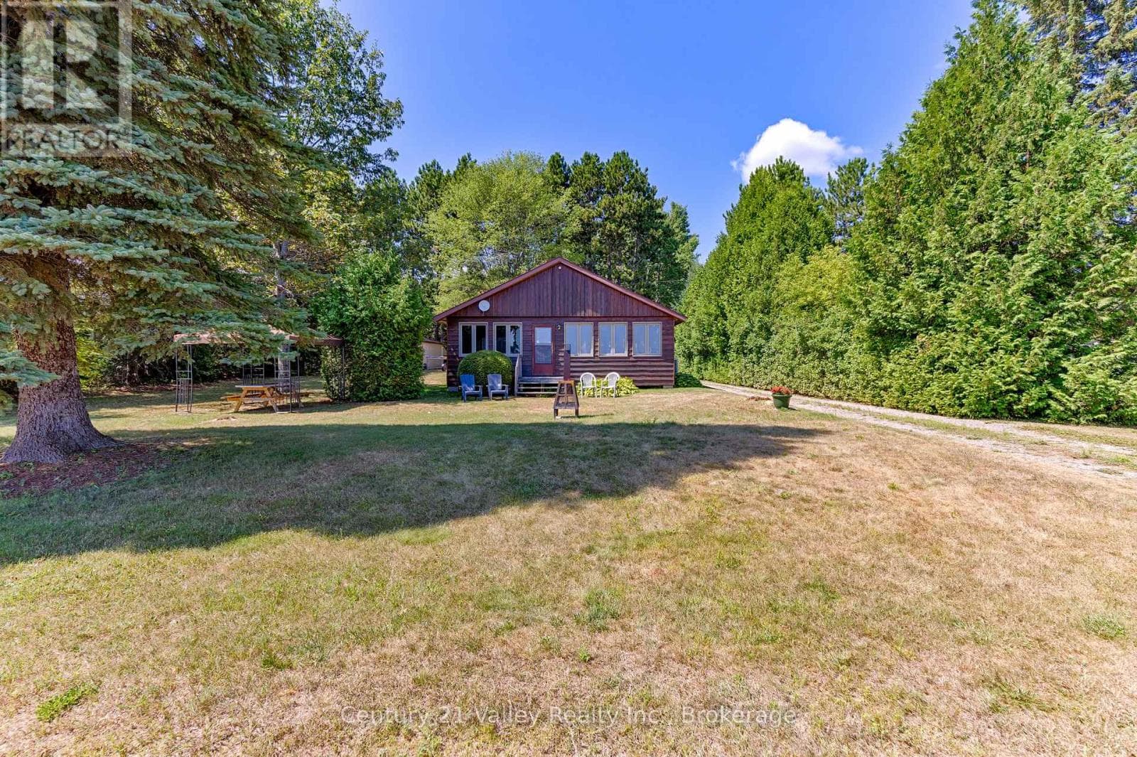 1077 LAKE CLEAR ROAD photo 5
