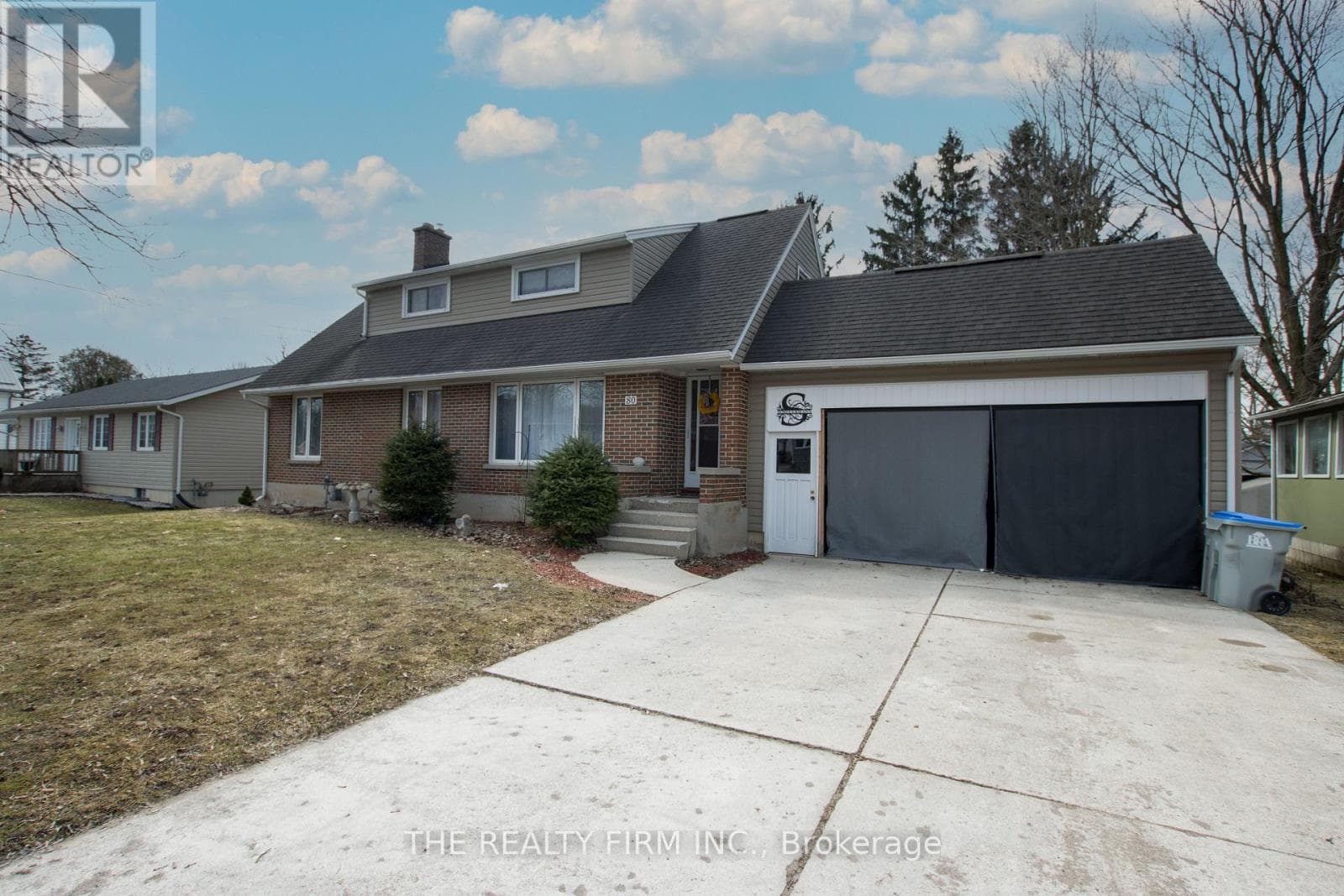 4 bed 3 bath single family at 80 PRINCESS STREET W — $599,000