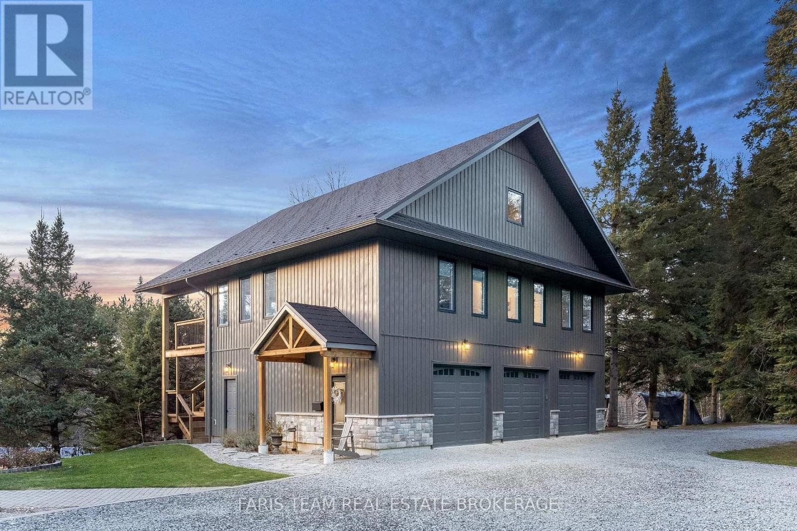 1520 ROSEMOUNT ROAD photo 3