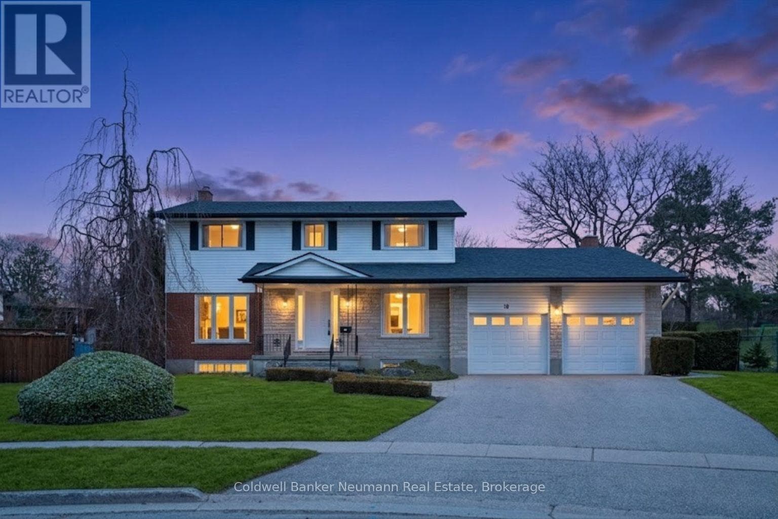 18 CARMINE PLACE photo 2
