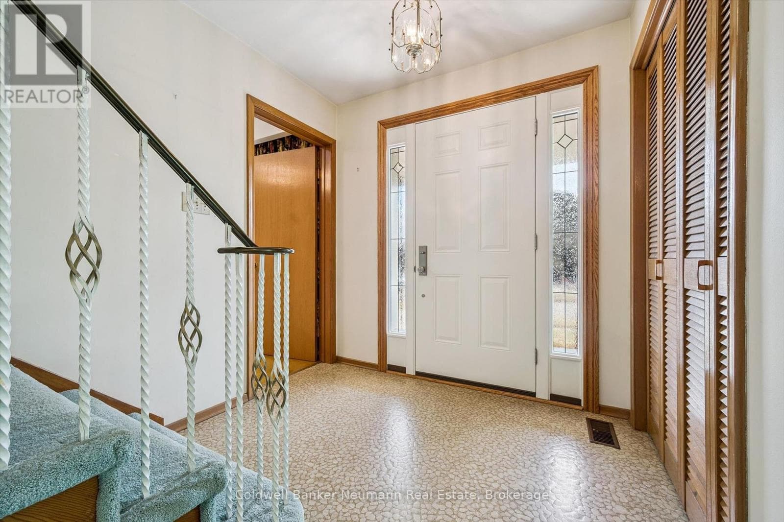 18 CARMINE PLACE photo 4