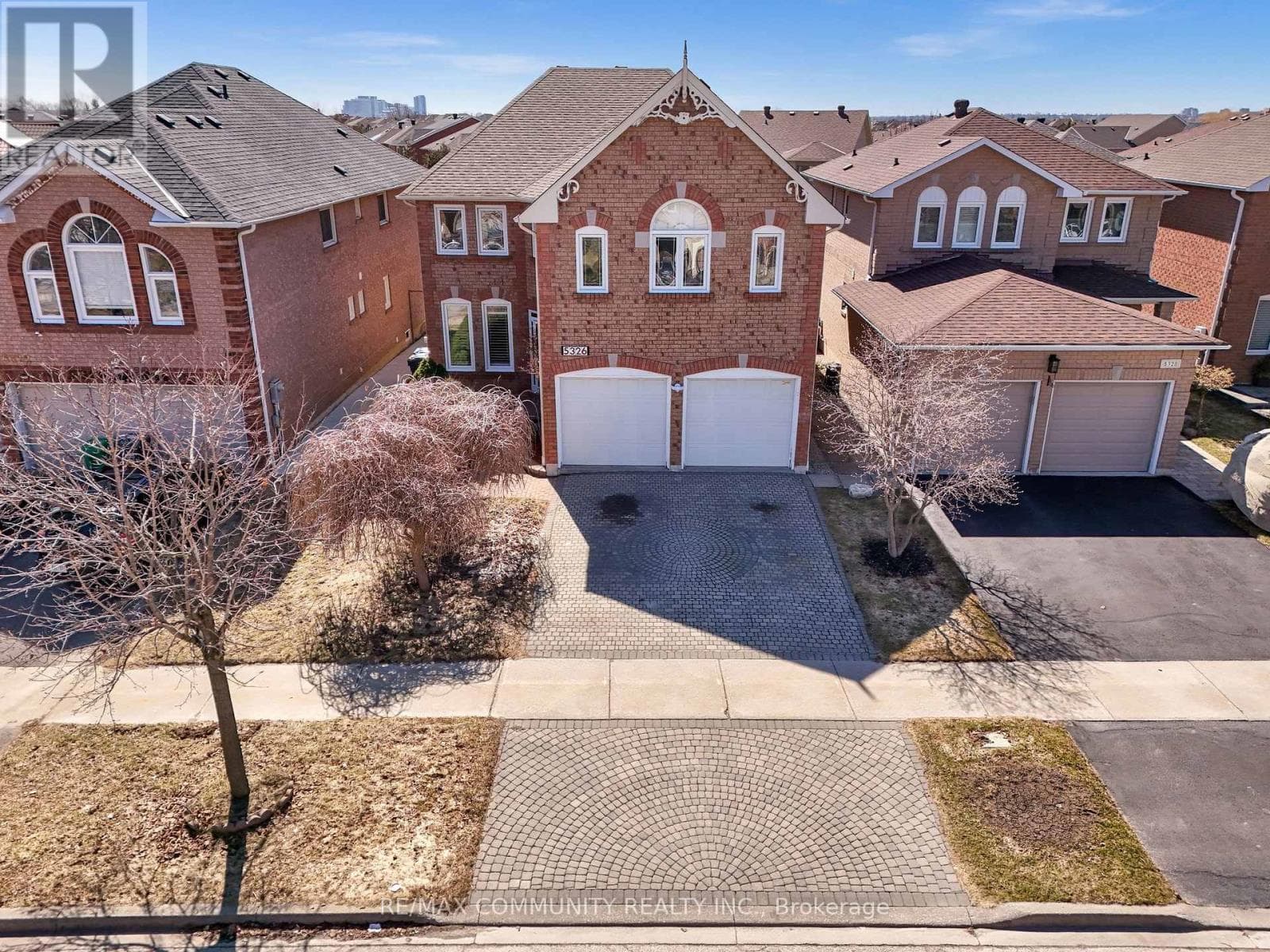 5326 SEGRIFF DRIVE photo 2