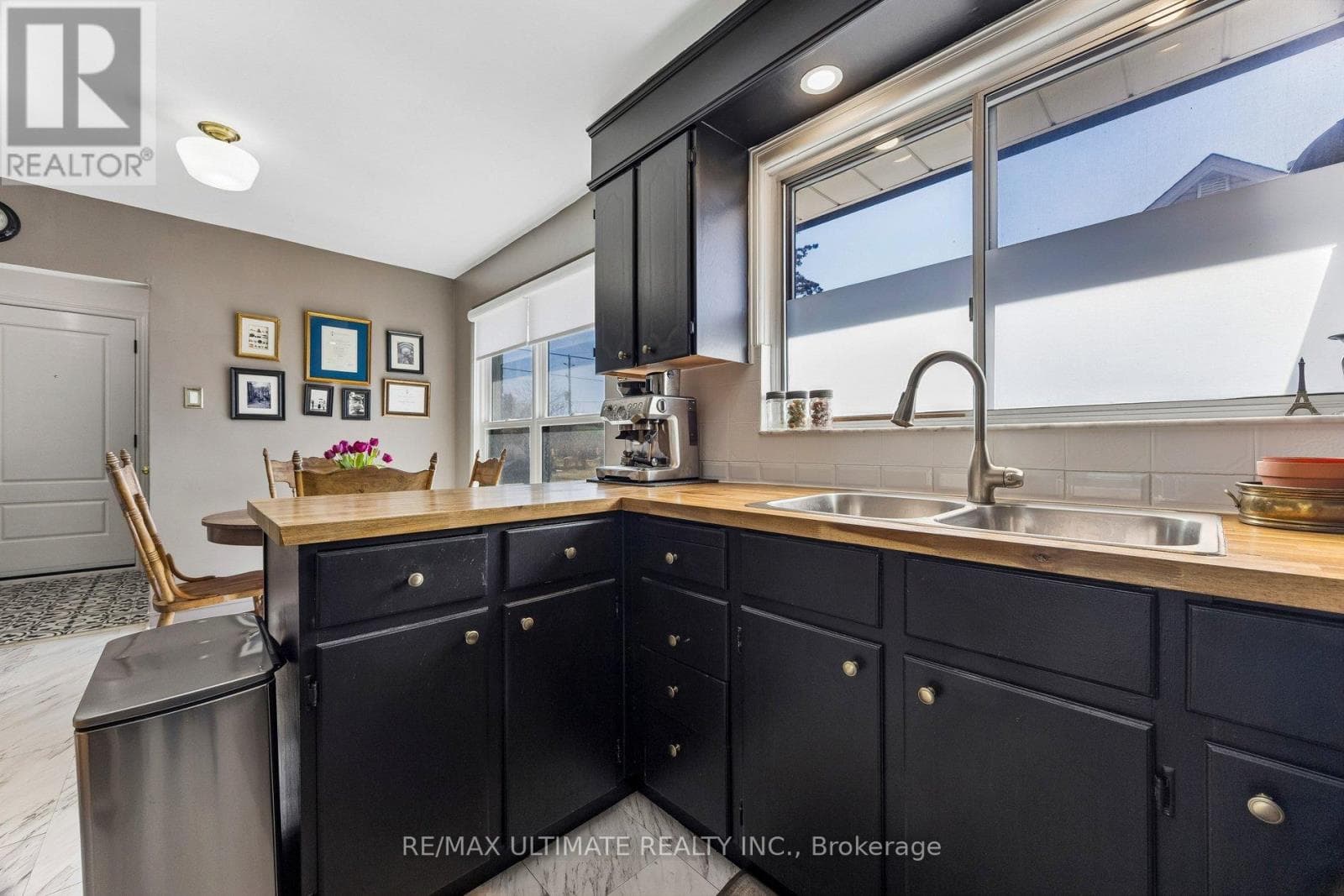 64 HART AVENUE photo 5