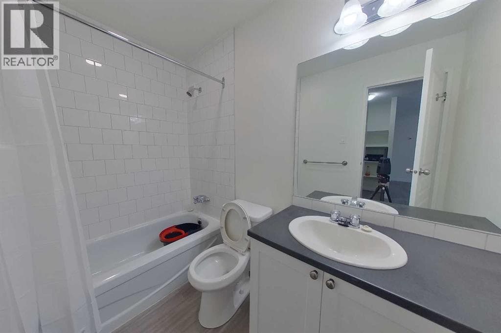 104, 13221 Macdonald Drive — photo 5